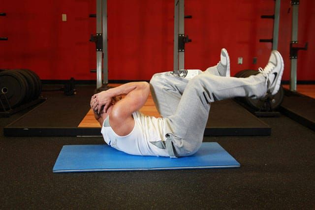Bicycle crunch, finish position