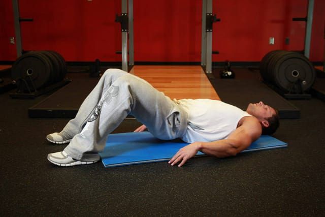 Glute bridge, start position