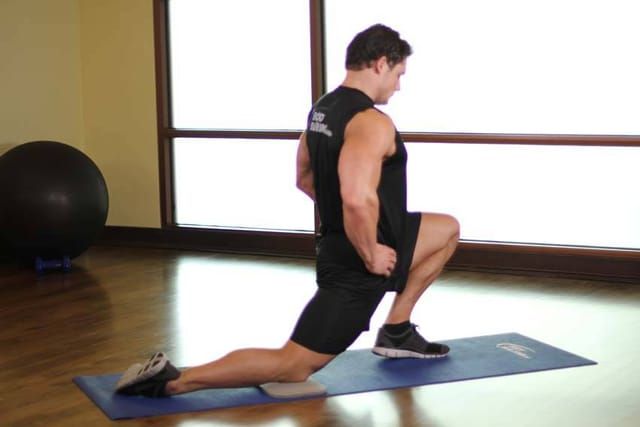 Kneeling hip flexor stretch, finish position