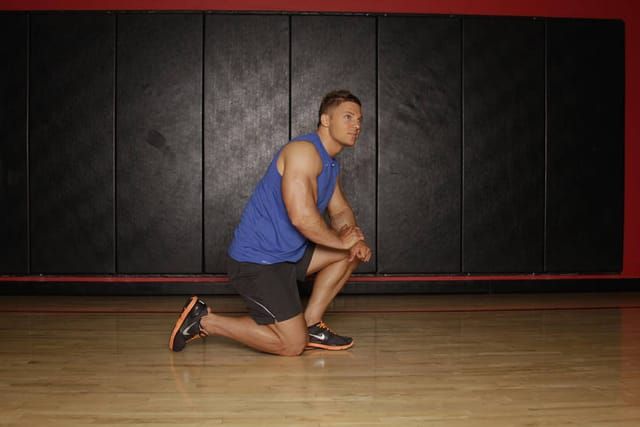 Forearm plank, start position